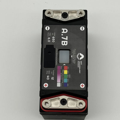 ブラック LiFePO4 12V モーターサイクルのスタートバッテリー A7BS 650 ピーク CCA