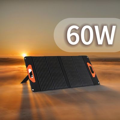 60W 折りたたむ太陽光充電器 UN38.3 携帯式折りたたむ太陽光パネル