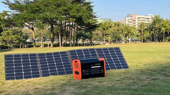 状態 100W 17.7V 充電器 モノ結晶シリコン材料のための柔軟な太陽光パネル
