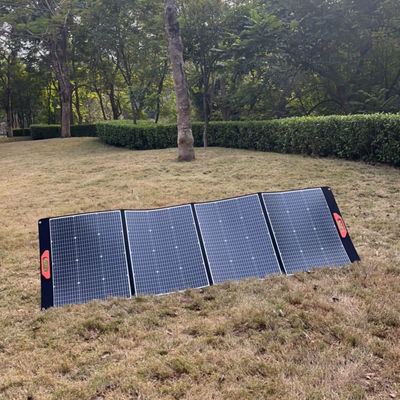 300ワットの折りたたみ可能な柔らかい太陽光パネル PV折りたたみ可能な単結晶太陽光パネル