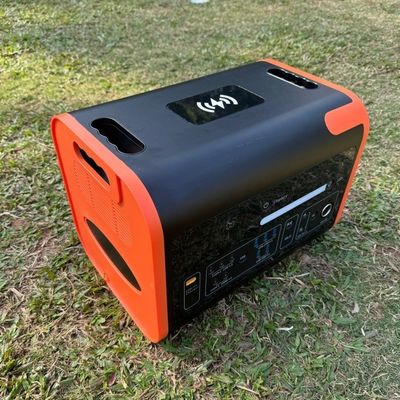 AT22 LiFePO4 2000W超高速充電 ポータブル モバイル発電所 AC出力 220V 屋外