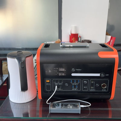 全ソケット型 2000W エネルギー貯蔵 携帯発電機 USB充電と太陽光発電