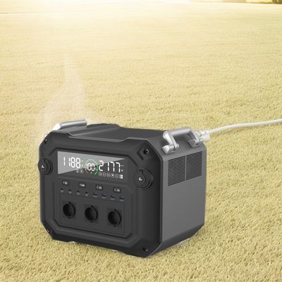 複数の保護 2500W 110V 120V 太陽光発電機 高電力モバイル充電