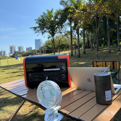 家庭用太陽光発電機 2048wh 携帯電源