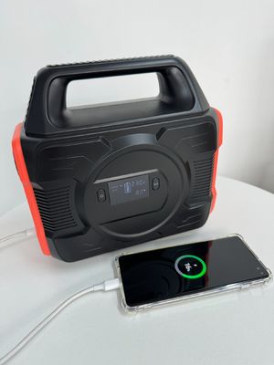 パーソナライズ可能な300Wリチウムイオン電池 バックアップ ポータブル太陽光発電機 MPPT技術