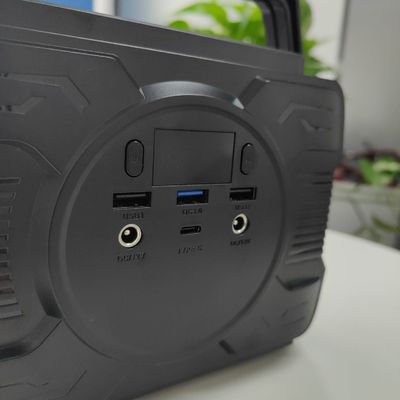 USB2輸出用のポータブル200W太陽光発電機 5V/2.1A 173wh名目容量