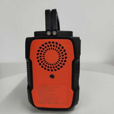 USB1/USB2 輸出と 173wh 名義容量を持つポータブル200W太陽光発電機