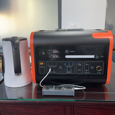 2200W Lifepo4 ポータブル発電所 2048wh LiFePO4 太陽光発電機