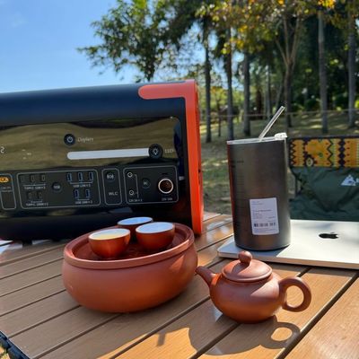 2000W 2200W 太陽光移動電源発電機 屋外作業用の携帯電源装置