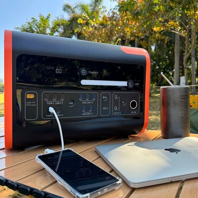 AC/DC 230V出力電源バンクとワイヤレス充電15Wの 2200Wポータブル発電機