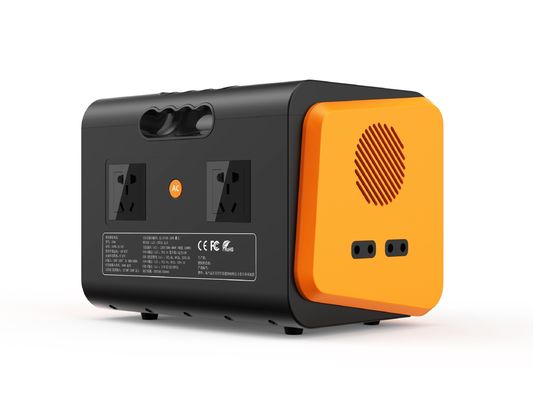 600W キャンピング用の携帯太陽光発電機 無線充電 AC/230 輸出発電所