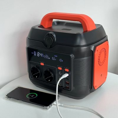 150W/200W/600W 室外および家庭用緊急エネルギー供給のための携帯電源装置