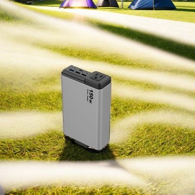 リサイクル可能 150W 太陽光発電バンクステーション 屋外キャンプや家庭の緊急事態に最適