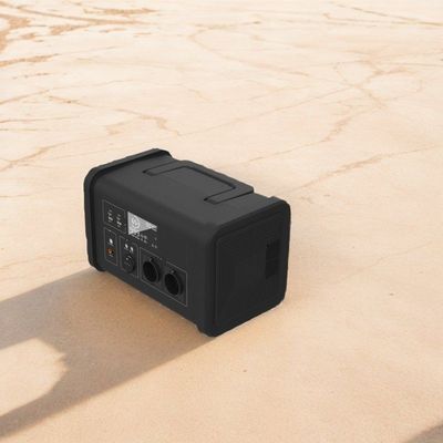 ソーラーインプット 18V/6A マックス 多機能ポータブル発電所 700W キャンプ用