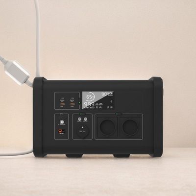 ソーラーインプット 18V/6A マックス 多機能ポータブル発電所 700W キャンプ用