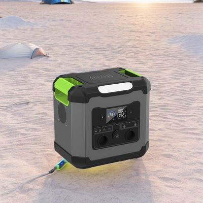 携帯太陽光発電所 1500W AC出力電圧 110/230V-50Hz/60Hz