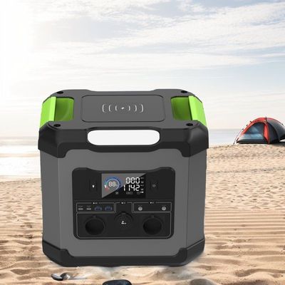 携帯太陽光発電所 1500W AC出力電圧 110/230V-50Hz/60Hz