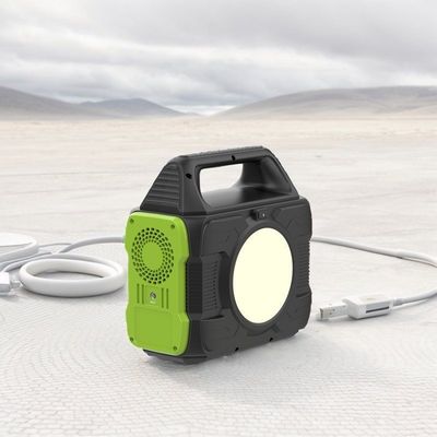 純正弦波出力 220V 屋外キャンプとRVエネルギー貯蔵のための太陽発電所