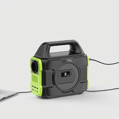 純正弦波出力 220V 屋外キャンプとRVエネルギー貯蔵のための太陽発電所