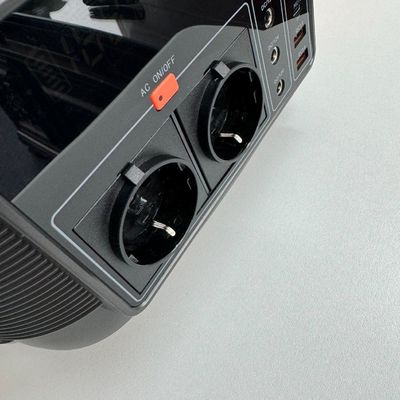 バルコニーRV 携帯モバイル発電機 強い光 LEDライトとC1型入力/出力