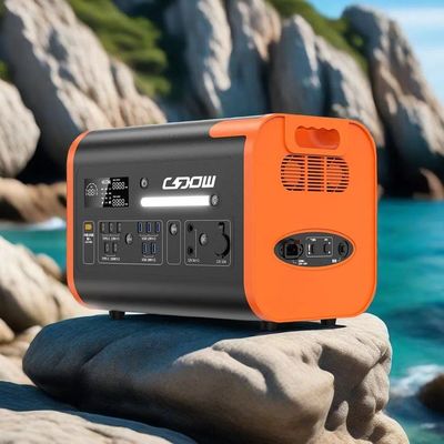2200W エネルギー貯蔵システム 連続電源付きの携帯太陽光発電機