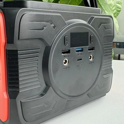 オフィス充電とモバイル発電所用の多機能太陽光発電機 1.6kg