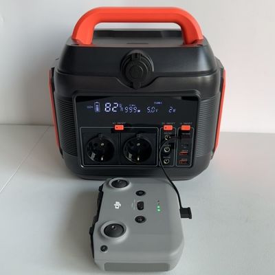 型C出力 Pd100W Pd27W S6 LiFePO4 576wh 屋外用の携帯用ケース電源