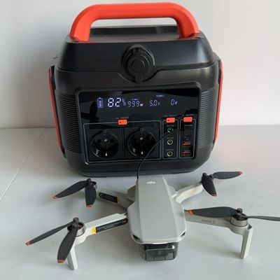 緊急用電源 AC出力ソケットAii 600W付きの屋外電源バンク発電機