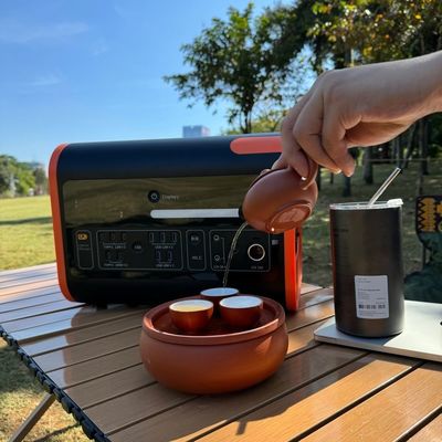 1800W/2200W出力 太陽光パネル 屋外および家庭用用緊急電源