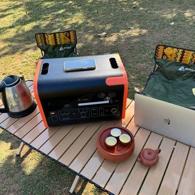 800W マックス ソーラー充電 純正弦波出力波形付き 携帯自動車電源