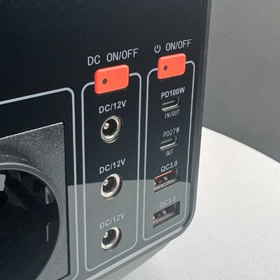 18W QC3.0 出力 太陽光パネル 充電 屋外および緊急用 携帯電源