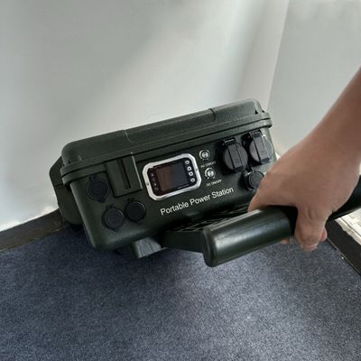 オーダーメイド 6000W 太陽電池充電AC出力 屋外活動用のポータブル発電機