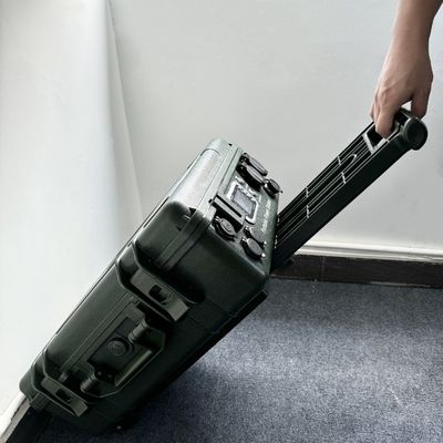 MPPTコントローラー 3000W 家庭用およびキャンプ用照明のための携帯太陽光発電所