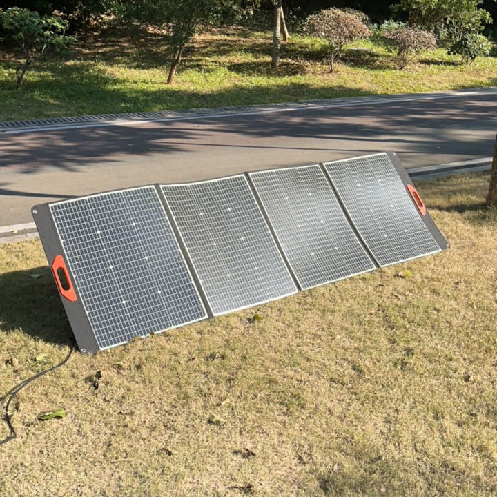 60W 100W 120W 200W 300W 400W モノ結晶シリコンソーラーパネル 黒と安価