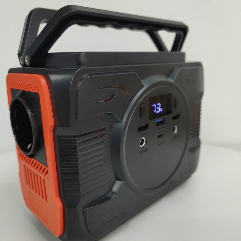 AC出力 200W 携帯電源 屋外充電ステーション用太陽光発電機