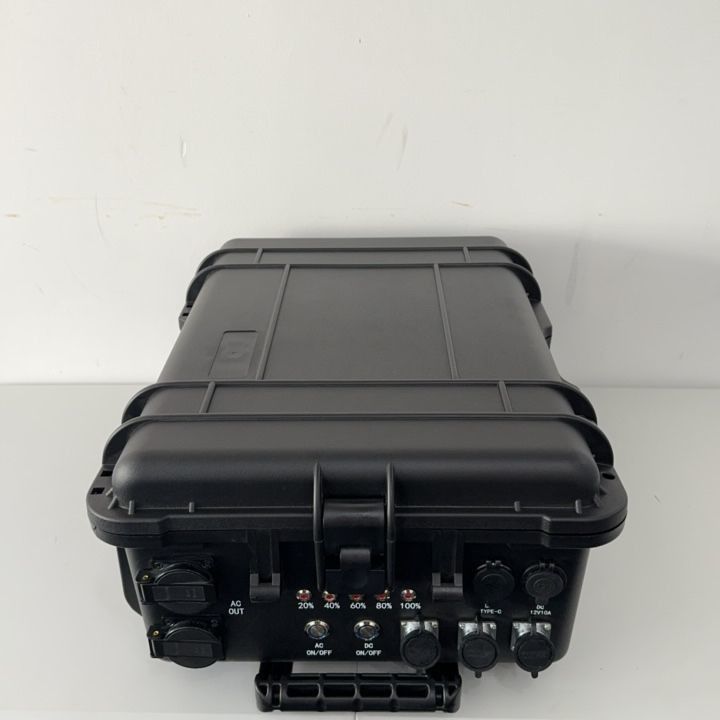 15A マックス AC 出力電流 ポータブル 太陽光発電所 4kw LT-40付き LiFePO4 バッテリー