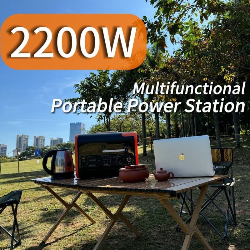 アメリカ合衆国 ACソケット 2000W キャンプや屋外活動用太陽光発電所