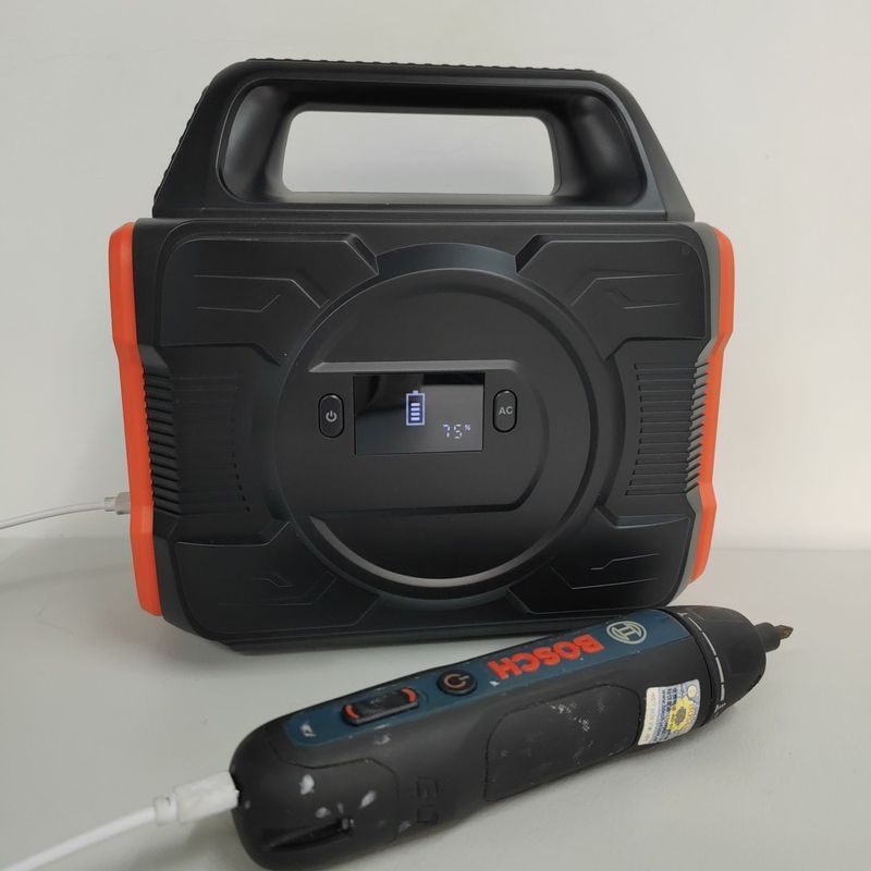 全対応 110/220V 300W 屋外移動電源 携帯電源発電所 太陽光発電機