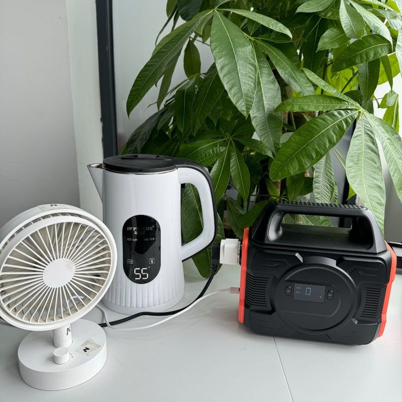288wh/14.4V/20ah/80000mAh 電池容量 屋外活動用太陽光発電所