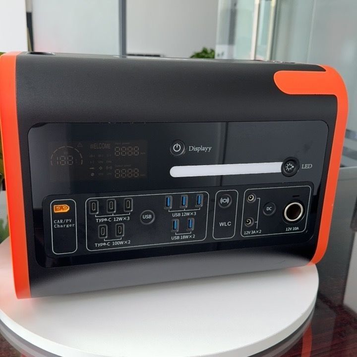 大容量屋外緊急発電所 2200W 2048wh 40ah USB 12W*3/18W*2
