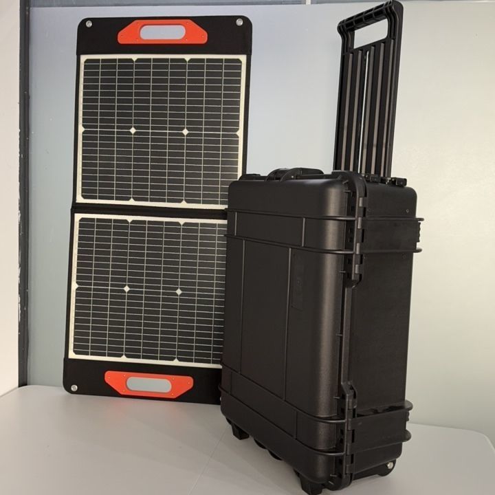 LiFePO4 500W 600W 3000W 自動車充電モード用のインバーター付きポータブルモバイル発電機