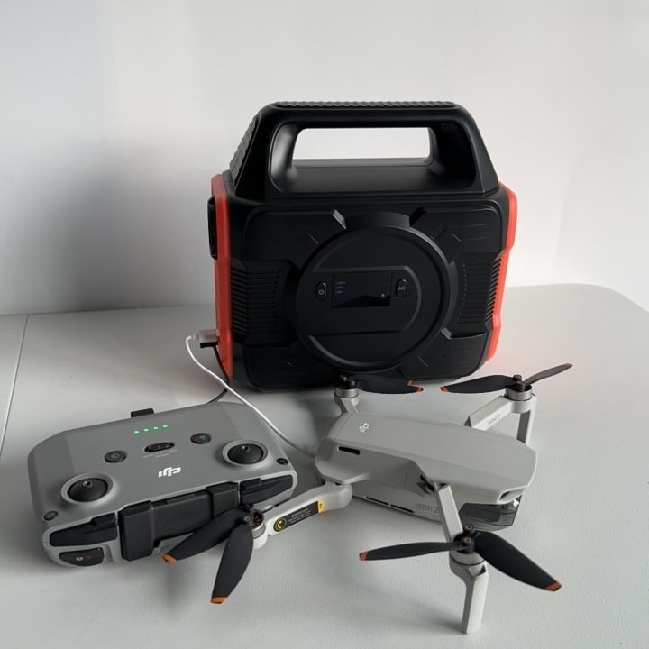 288wh/14.4V/20ah/80000mAh バッテリー容量 屋外キャンプ用のポータブルソーラー発電機