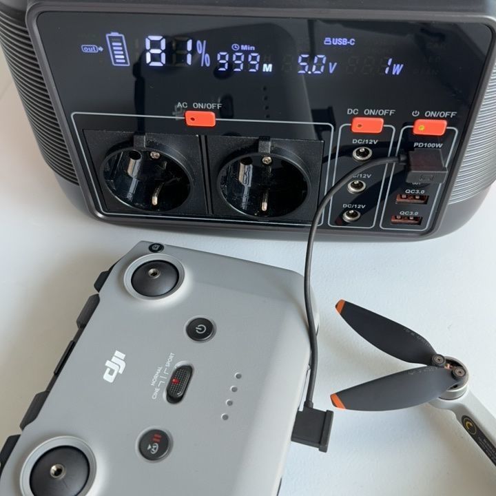 220V 600W 太陽光入力 100W エネルギー貯蔵 屋外用発電所