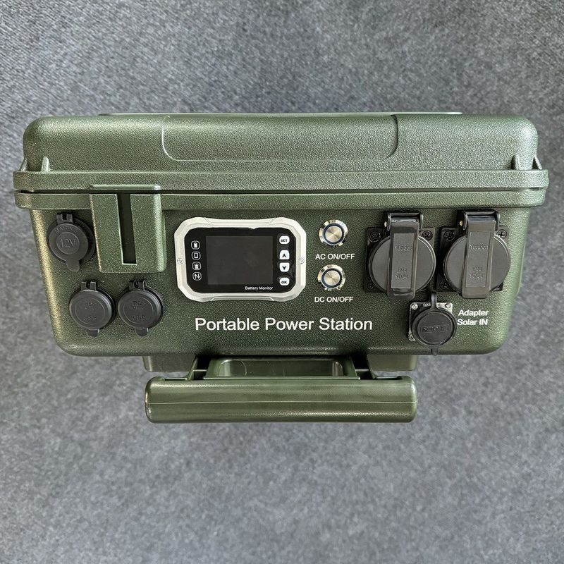 12V/10A DC出力 220V 携帯太陽光発電機 300W 2200W 7000W Soc 範囲 5%-95%
