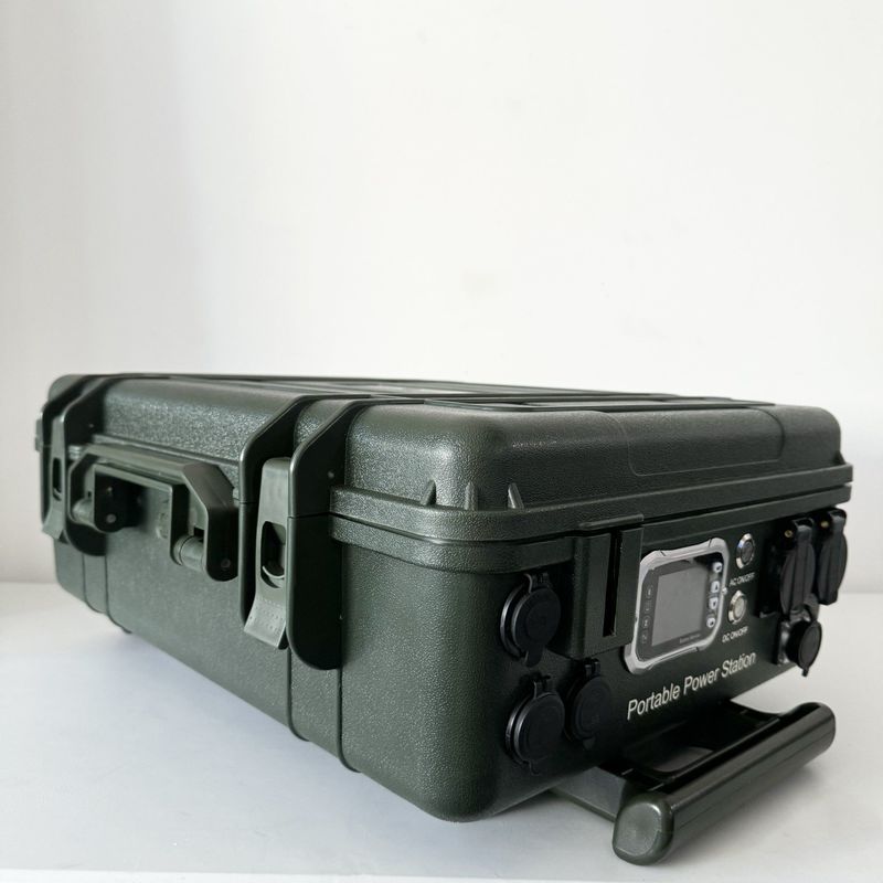 DC58.8V 3000W 6000W 7000W LiFePO4電池付き携帯太陽風力発電所